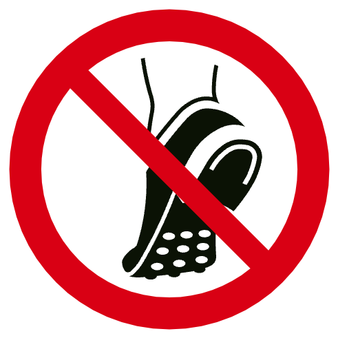 Chaussures à picots métalliques interdites