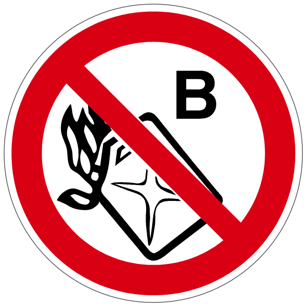 Feu de liquides inflammables interdit - P215 - étiquettes et panneaux d'interdiction et de restriction