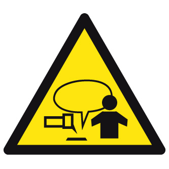 Attention à vos mains, fumée, soudure